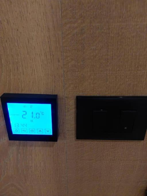 Frequency 286 Tirane Lägenhet Exteriör bild